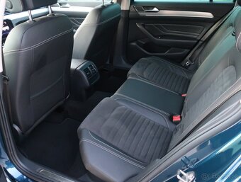 Odstúpim leasing na VW Passat r.2022, VirtualCockpit+AUTOMAT - 9