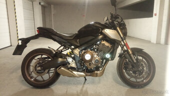 Honda CB650R - 9