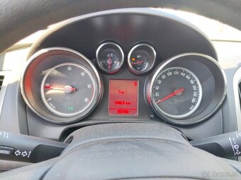 Opel Astra 1.7 CDTi, 81 kw, M6, 2011 - 9