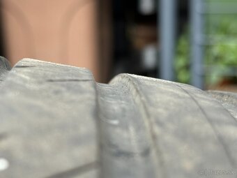 215/45 R16 - 9