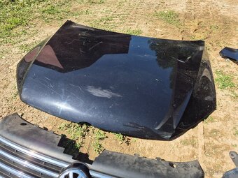 Predám náhradné diely na Volkswagen Passat B7 - ČIERNY- - 9