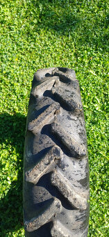 Predám pneu Lada Niva - 9