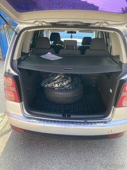 Volkswagen touran - 9