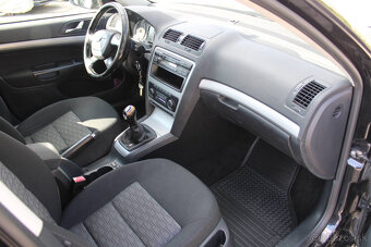 Škoda Octavia Combi 1.6 TDI CR DPF Ambiente - 9