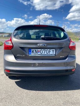 Na predaj: Ford Focus Hatchback 1.0 EcoBoost (74 kW) – 2013 - 9
