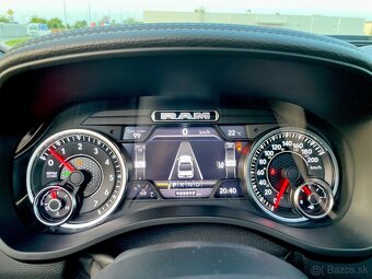 Dodge RAM Laramie 5,7 Hemi V8 - 9