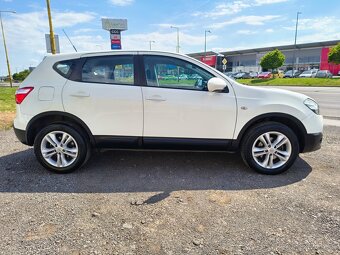 Nissan Qashqai 2.0 dCi Acenta 4x4 A/T - 9