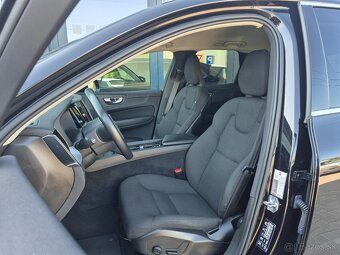 Volvo XC60 B4 Momentum AWD A/T - 9