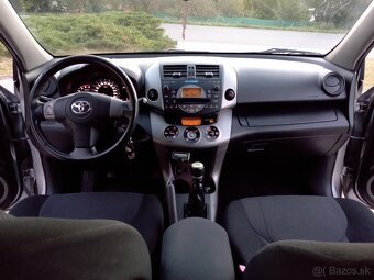Toyota RAV4 2.2d 100kw 4x4 - 9