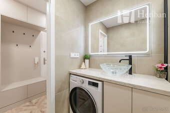 Ždiarska, 3izbový byt nová rekonštrukcia s výhľadom, 2loggie - 9