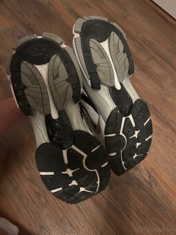 Balenciaga runner 2.0 cierno biele - 9