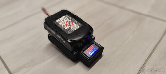 Adaptér batérie makita 18V s voltmetrom ( Hranatý/Okrúhly ) - 9