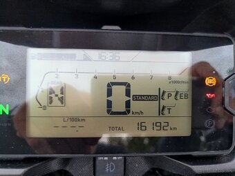 HONDA NC 750X DCT - 9