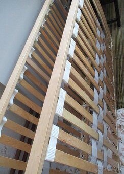 manželskú - dvojlôžkovú posteľ z masívu - 9