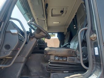 VOLVO FM 410 6X2 - 9