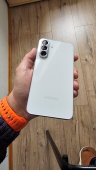 Samsung Galaxy A56 dual 8/256GB - aj vymením - 9