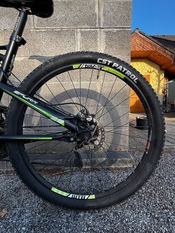 Celoodpružený horský bicykel Dema SPURR - 9