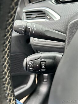 Peugeot 208 1.2benz Allure Automat6 - 9