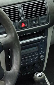 Volkswagen golf 4 Benzín - Klimatizácia - 9