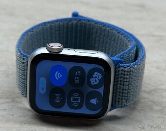 Apple Watch SE 40mm Cellular, batéria: 81% - 9