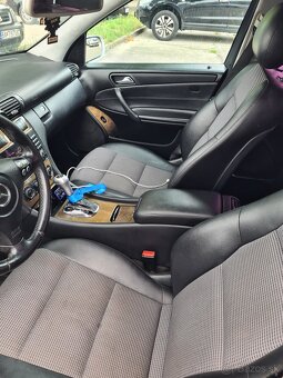 Predám Mercedes-Benz c200 cdi (automatická prevodovka)v 2005 - 9
