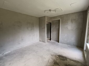 Dom v Ľubochni s potenciálom - 9