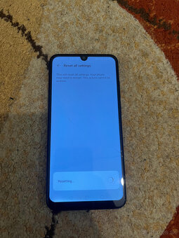 Android smartfóny na opravu alebo diely - 9