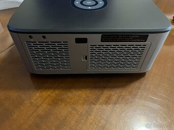 HORLAT LCD Android Projector - 9