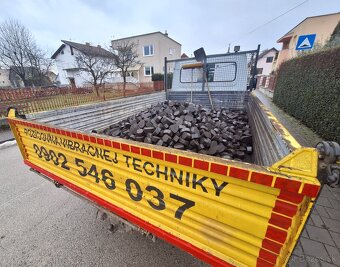 Doprava sypkých materiálov 3-stranným sklápačom - 9