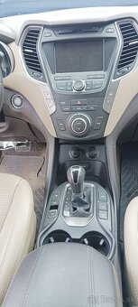 Hyundai Santa Fe - 9