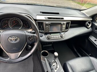 Toyota RAV4 2.2 l D-CAT Premium - 9