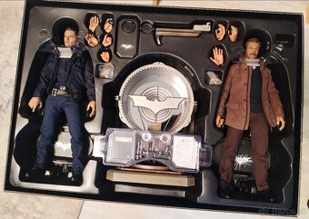 Dark Knight/Batman set Hot toys Armory+Bat signal - 9