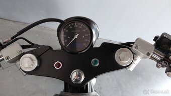 Triumph Boneville America - 9