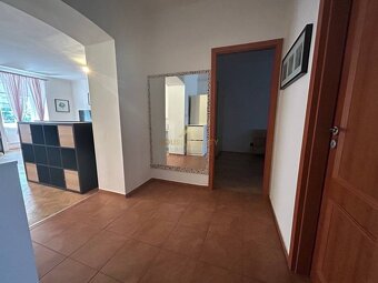 Prenájom veľký 2 izbový byt, Vazovova ulica, Bratislava I. S - 9