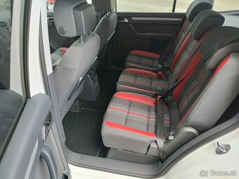 VOLKSWAGEN TOURAN 2.0 TDI CR 103 kW DSG6 MATCH BI-XENÓN - 9