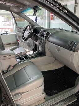 Kia Sorento - 9