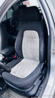 Škoda Fábia 1.2 HTP 2003 - 9