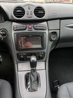 Mercedes CLK 240 V6 125kw - 9