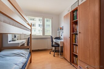 Na predaj | 3 izbový byt s loggiou - Smolenice - 9