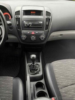 Kia Pro Cee´d 1.4 CVVT LX - 9