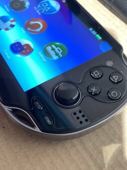 PS VITA PCH-1004 OLED displej -folia +8GB - 9