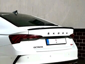 SKODA OCTAVIA 4 IV spoiler kridlo lipko na kufor - 9