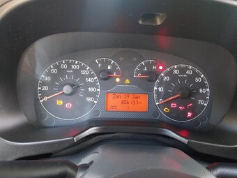 Predam Peugeot Bipper Van 1.4 HDi 50kw Rv2009 - 9
