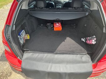 Predám Mercedes C220 kombi 125kw r.v: 2008. 245000km - 9