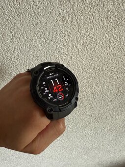 Garmin Instinct 3 Amoled 50mm Black, Charcoal silicone - 9
