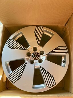 Alu disky org AUDI 5x112 8,5J ET36 R19 - 9
