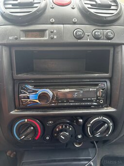 ISUZU D MAX 2,5 TD 4X4 100KW ŤAŽNÉ 3000 KG - 9