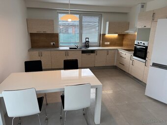 - moderný 4-izbový bungalov s terasou – Moravany nad Váhom - 9