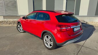 Mercedes GLA trieda 200 d A/T - 9