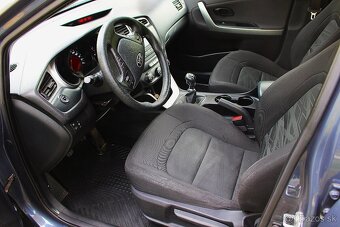 KIA.....CEED...66KW...CRDI...MANUAL 6st...2013....179TIS..KM - 9